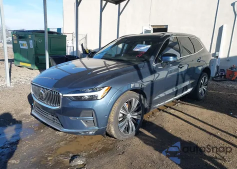 2022 Volvo Xc60 B5 Inscription z USA, uszkodzony, nr VIN YV4L12DL2N1978489